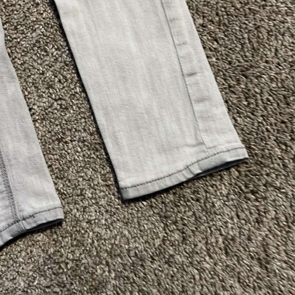 Gap Jeans - Picture 3 of 13